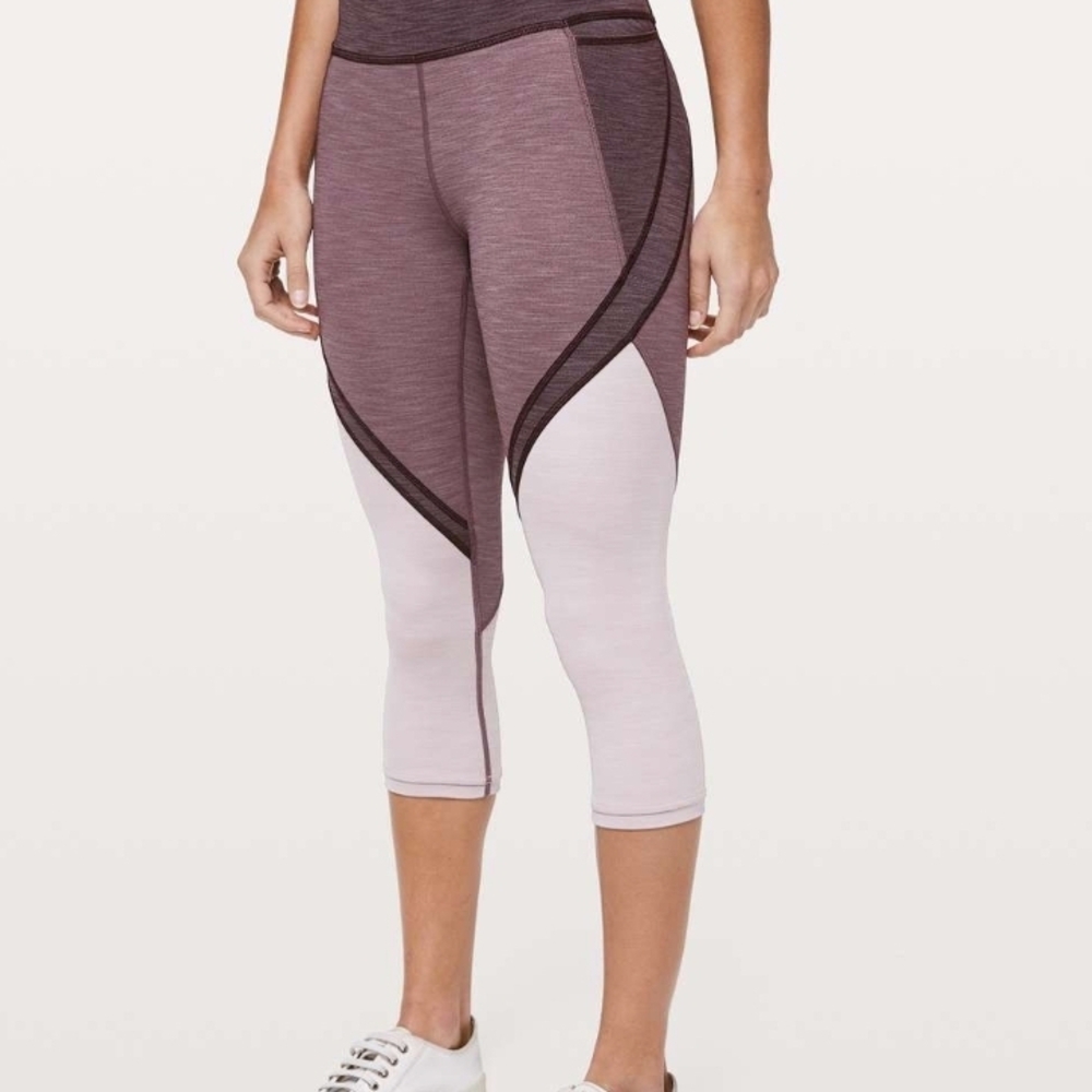 Lululemon Leggings Early Extension High-Rise Crop Size 4 Inseam 21" Mauve